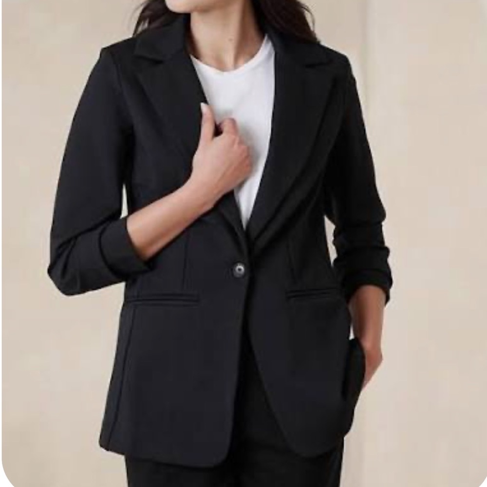 NWT Banana Republic Long and Lean Ponte Blazer Black Size Medium